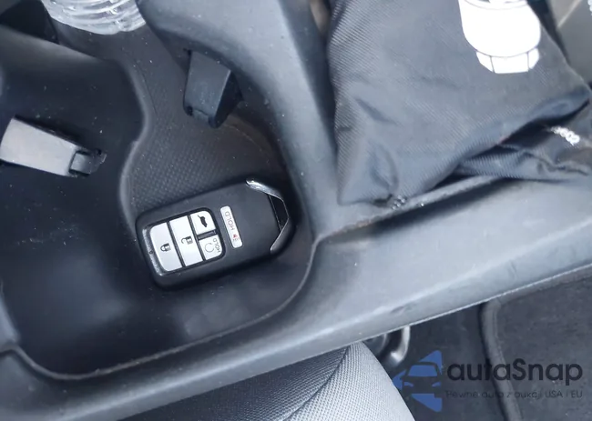 7FARW2H58JE066501: 42577643