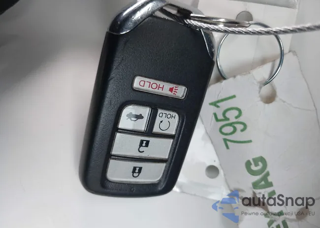 1HGCR2F85HA210614: 42577713