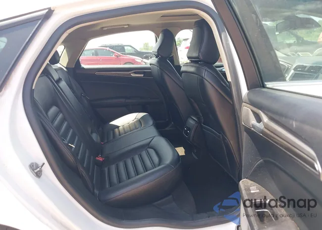 3FA6P0CD2LR193167: 42577778