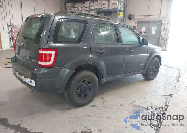 1FMCU92Z98KB27455: 42577135