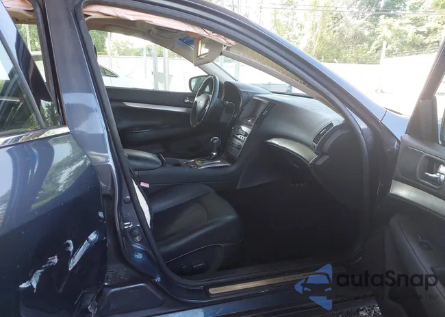 JN1CV6AR9BM400782: 42577443