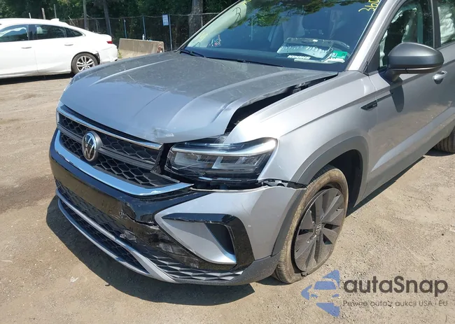 3VVAX7B25NM026641: 42577448