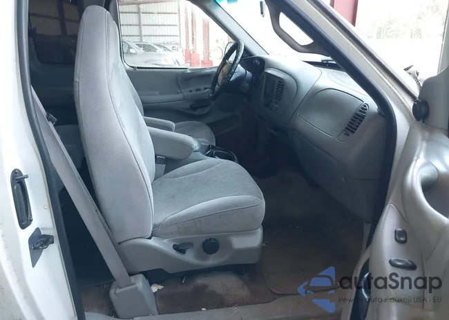 1FTDX18W4VNB21720: 42578603