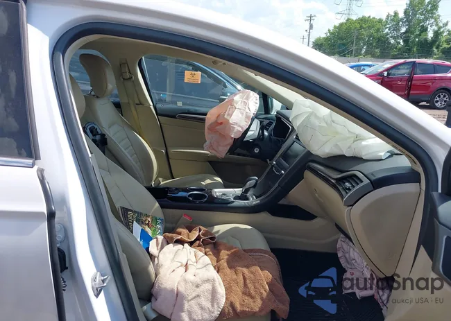 3FA6P0H92ER119979: 42578709