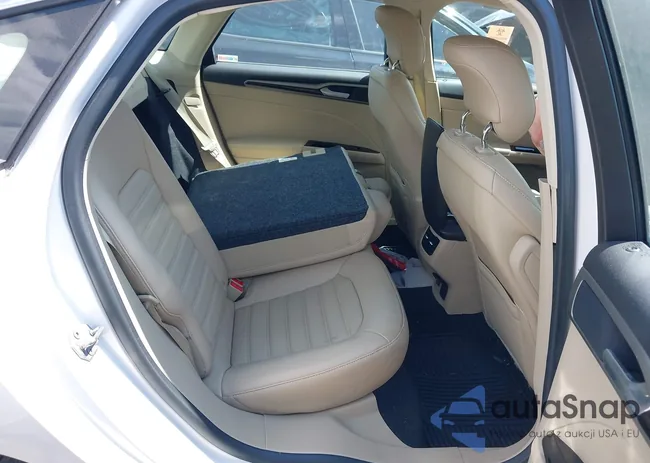 3FA6P0H92ER119979: 42578709