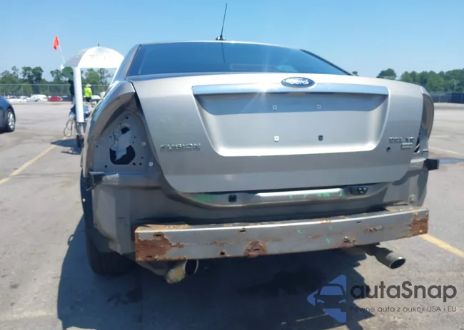 3FAHP021X8R207484: 42578108