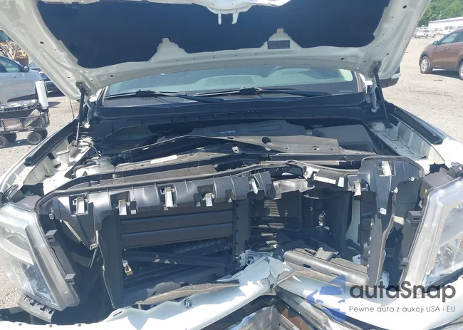 1N6AA1C59HN576258: 42578179