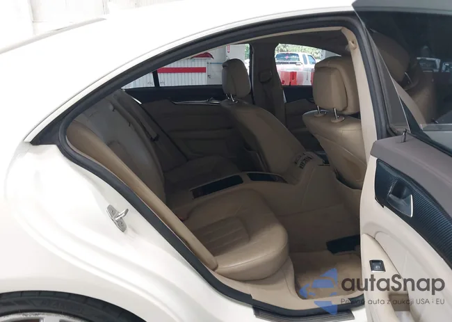 WDDLJ7DB3DA074209: 42578269