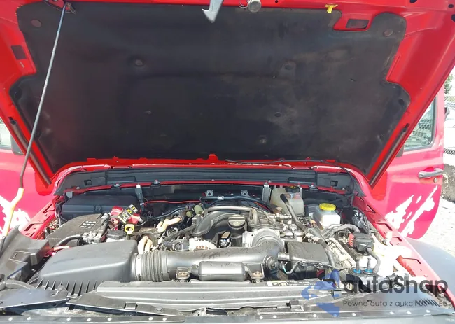 1C4HJXDG9KW649375: 42579557