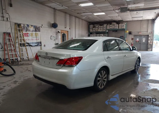 4T1BK3DB5BU381125: 42579709