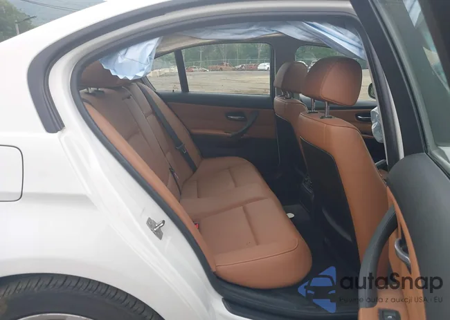 WBAPK5C53BA655230: 42579870