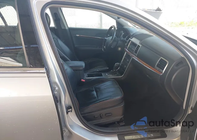 3LNHL2GC3CR800247: 42579906