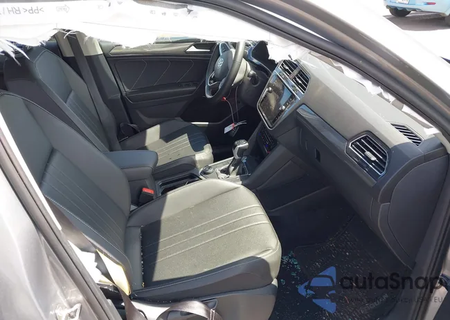 3VV2B7AX9RM034389: 42579107