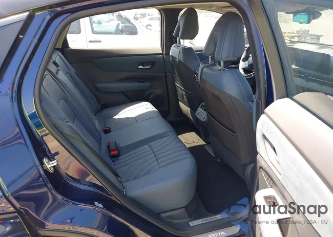 JN1DF0CD2RM735215: 42579124