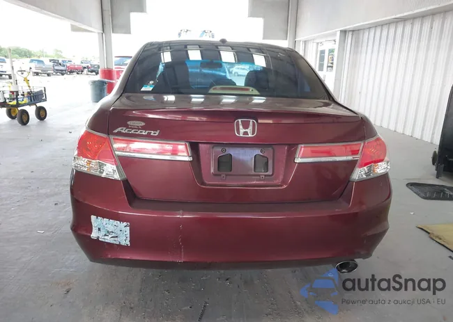 1HGCP2F87BA007771: 42579334