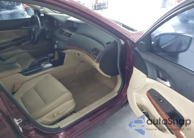 1HGCP2F87BA007771: 42579334