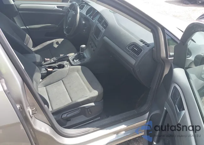 3VW217AU3GM051853: 42579365