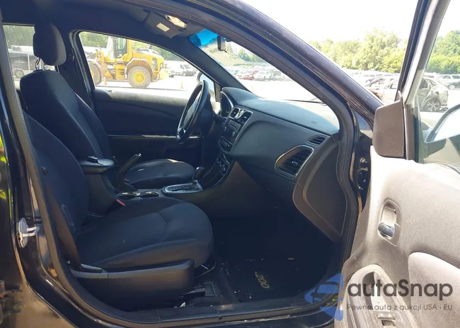 1C3CCBAB2DN686751: 42580606