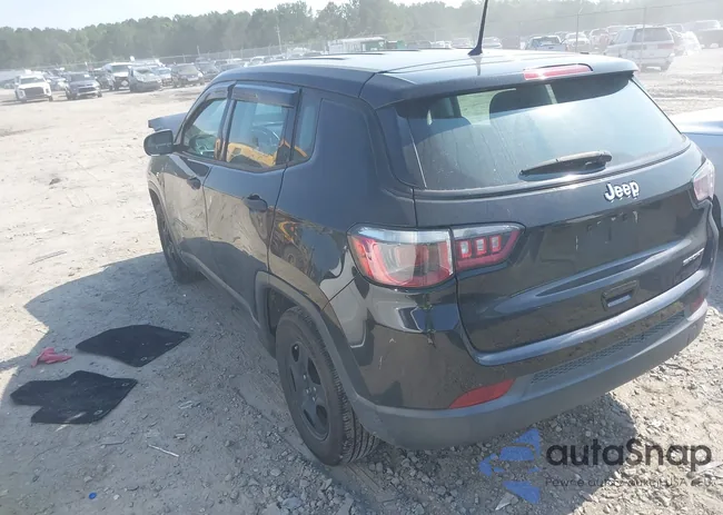 3C4NJCAB2JT211158: 42580804