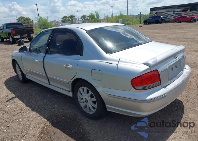 KMHWF35H84A087988: 42580818