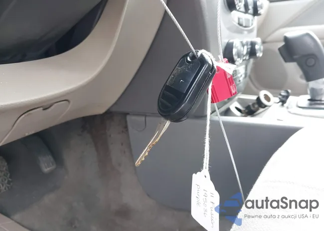 3FAHP0HA0BR195036: 42580160