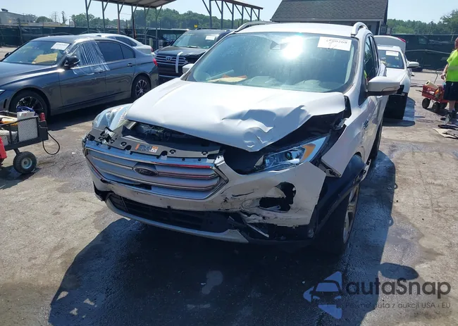 1FMCU9J97HUA35640: 42580268