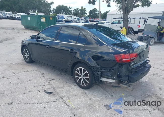 3VWDB7AJXHM201714: 42580373