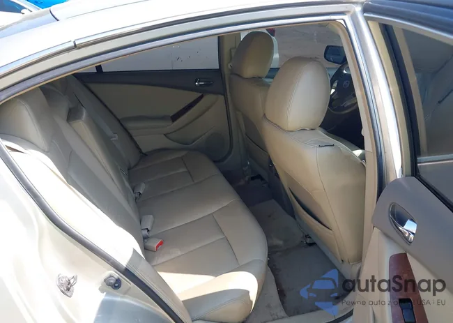 1N4AL21EX9C173267: 42580457