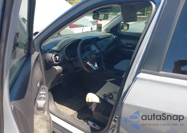 3N1CP5CVXML532705: 42581560