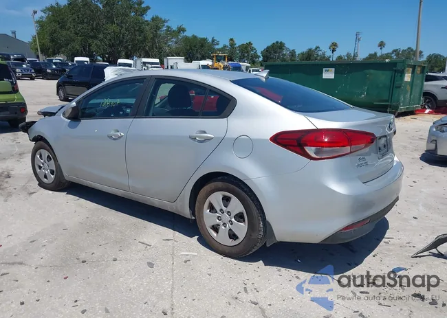 3KPFK4A76JE168113: 42581576