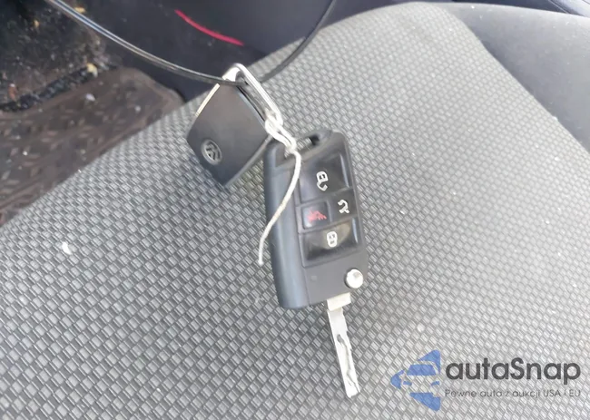 3VWC57BU2KM221863: 42581702