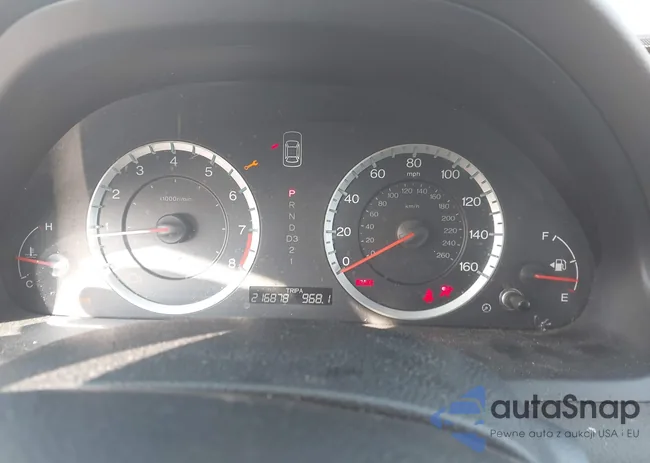 1HGCP2F74AA176975: 42581750