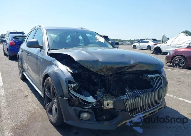 WA19FAFL9DA215710: 42581786