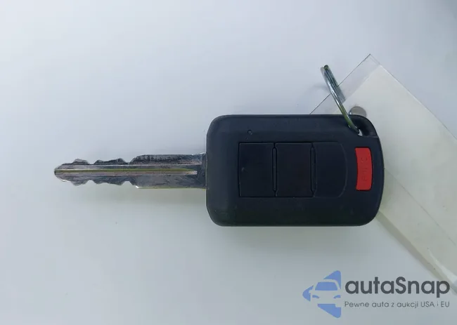 JA4AP3AU2HZ025017: 42581204