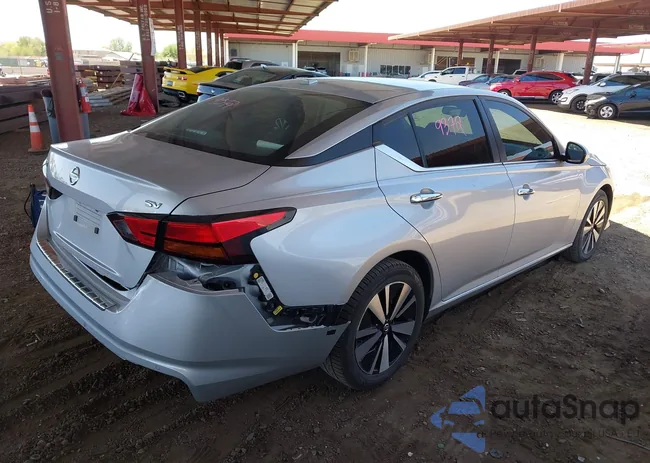 1N4BL4DV2NN409467: 42581251