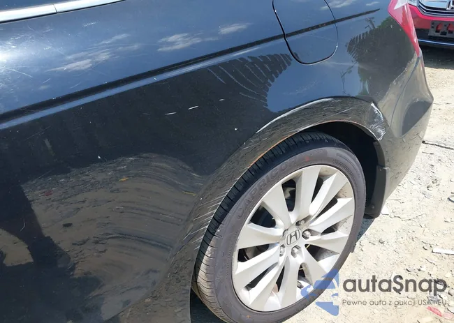 1HGCS22828A018030: 42581413