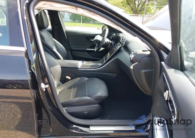 W1KAF4HB7NR040844: 42581414