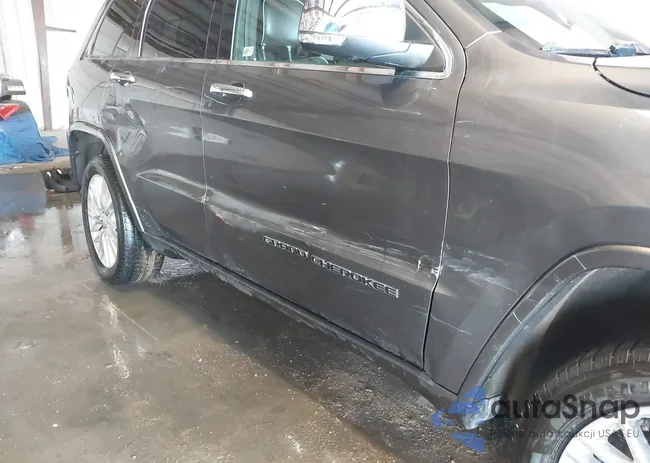 1C4RJFCG7JC157816: 42582498