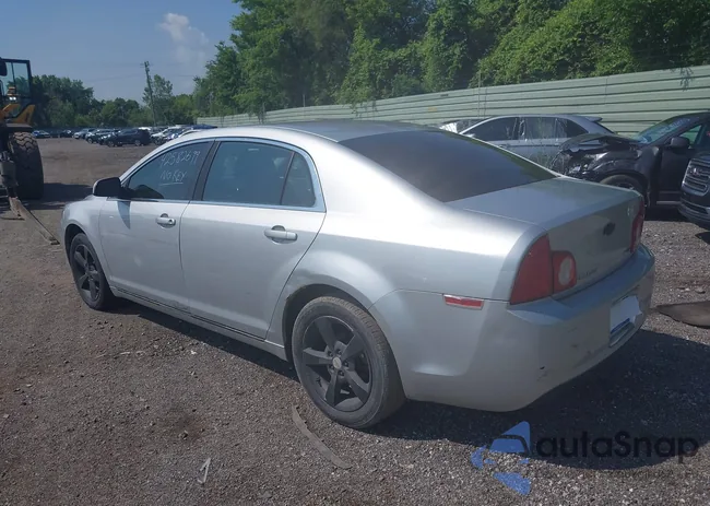 1G1ZC5EU3BF123727: 42582699