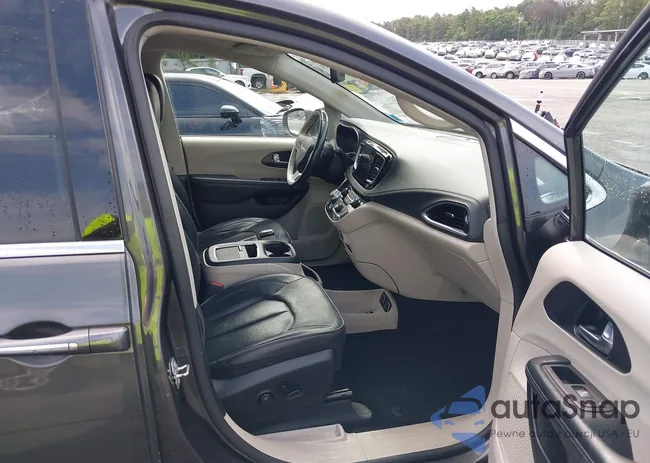 2C4RC1GG5LR275767: 42582830