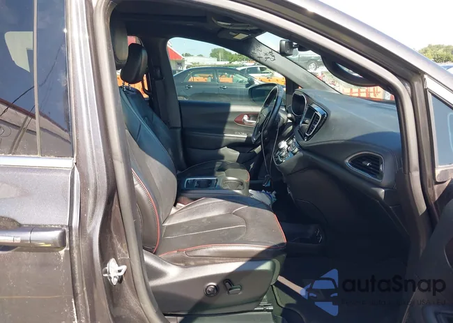 2C4RC1GG4LR127643: 42582974