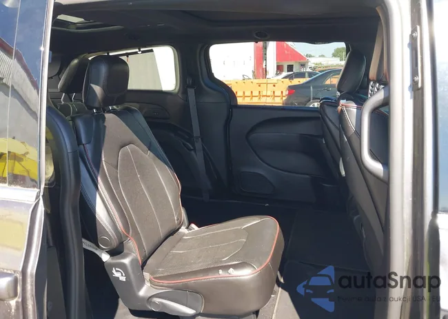 2C4RC1GG4LR127643: 42582974