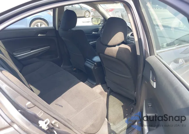 1HGCP26728A160610: 42583035