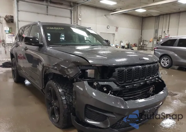 1C4RJHAG2RC260667: 42582334