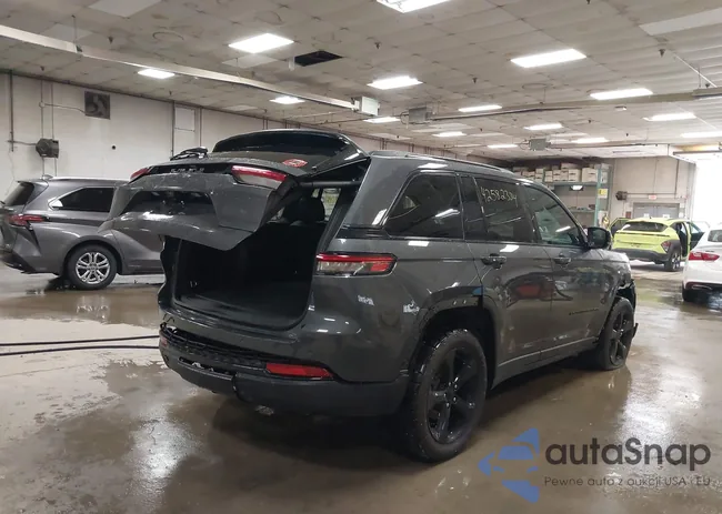 1C4RJHAG2RC260667: 42582334