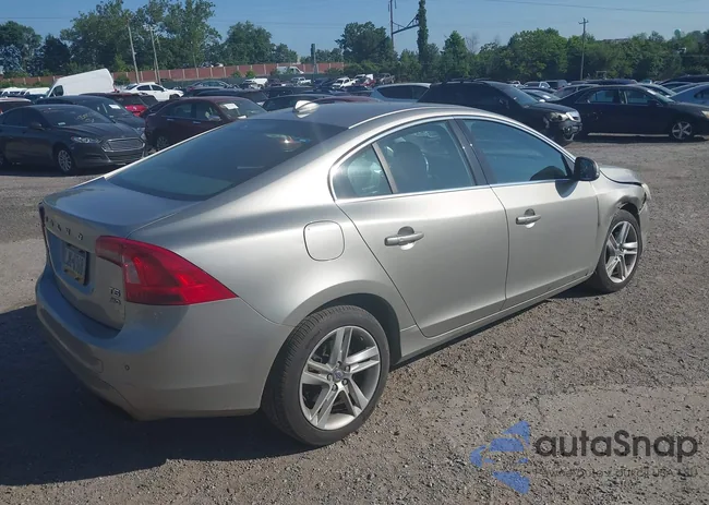 YV1612TK7F1351761: 42582359