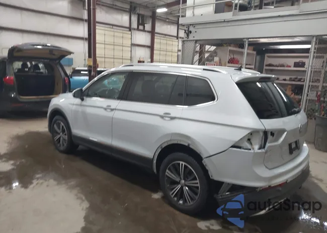 3VV2B7AX6KM051866: 42582462