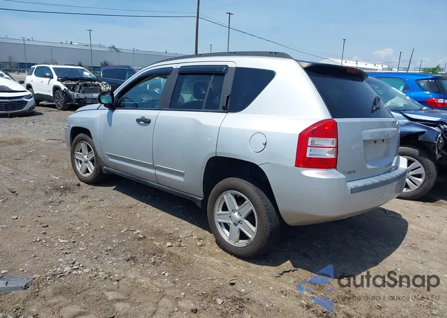 1J8FT47W48D608913: 42583569