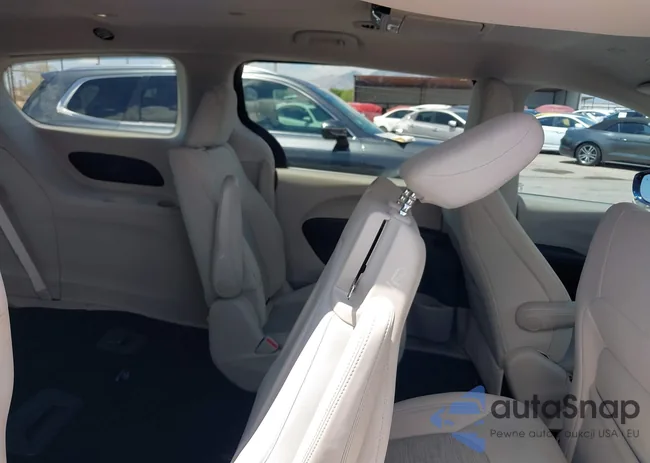 2C4RC1H76JR229988: 42583578