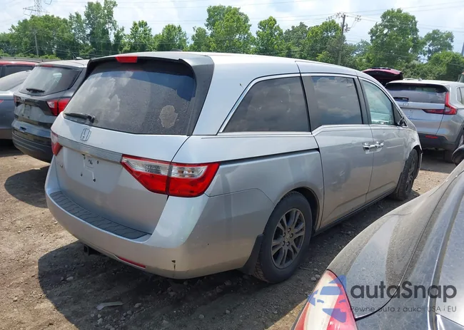 5FNRL5H66CB093813: 42583774